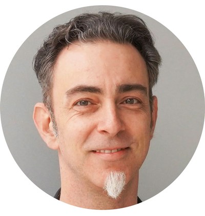 Ian-Marius-Peters_web.jpg