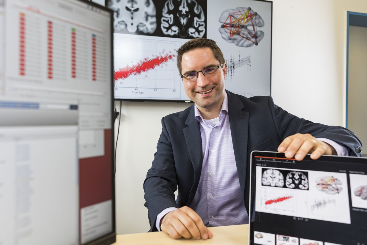 Prof. Dr. Simon Eickhoff