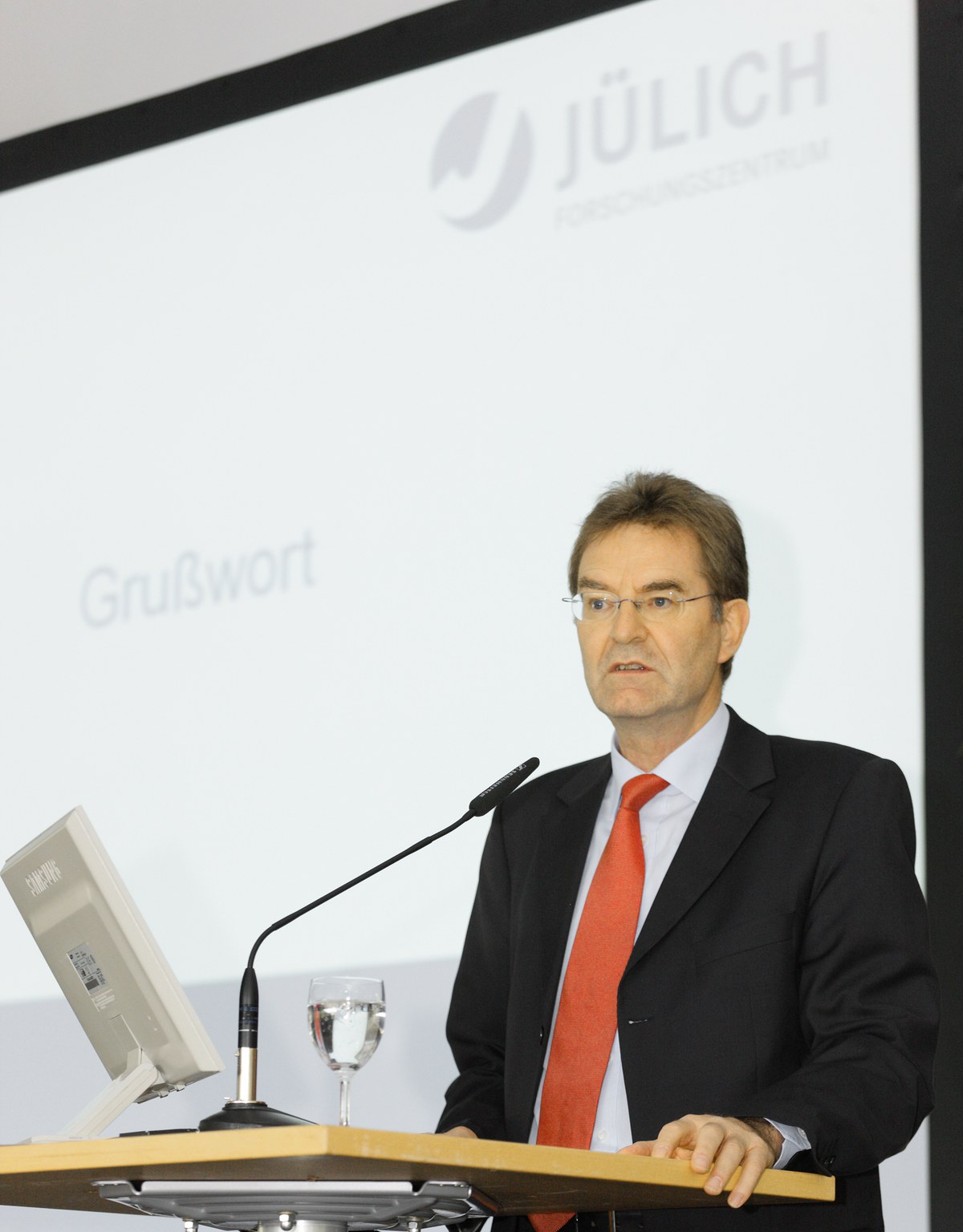Staatssekretär Helmut Dockter