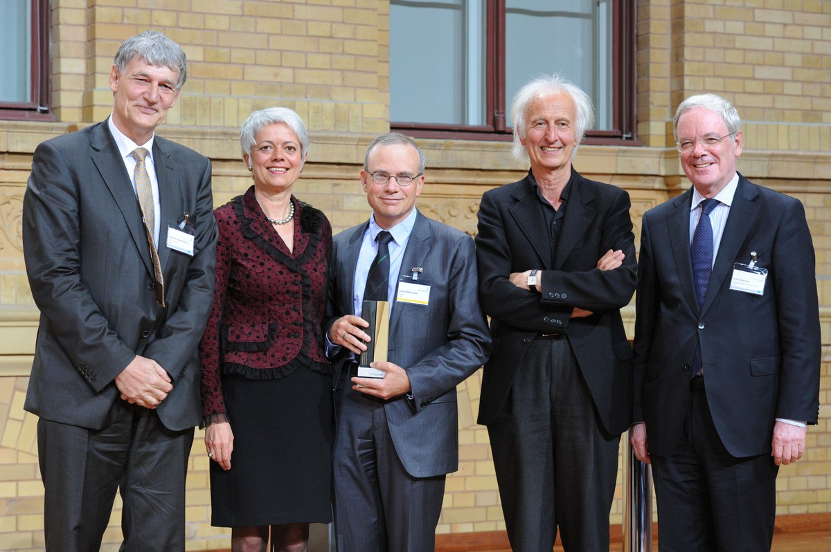 Prof. David DiVincenzo