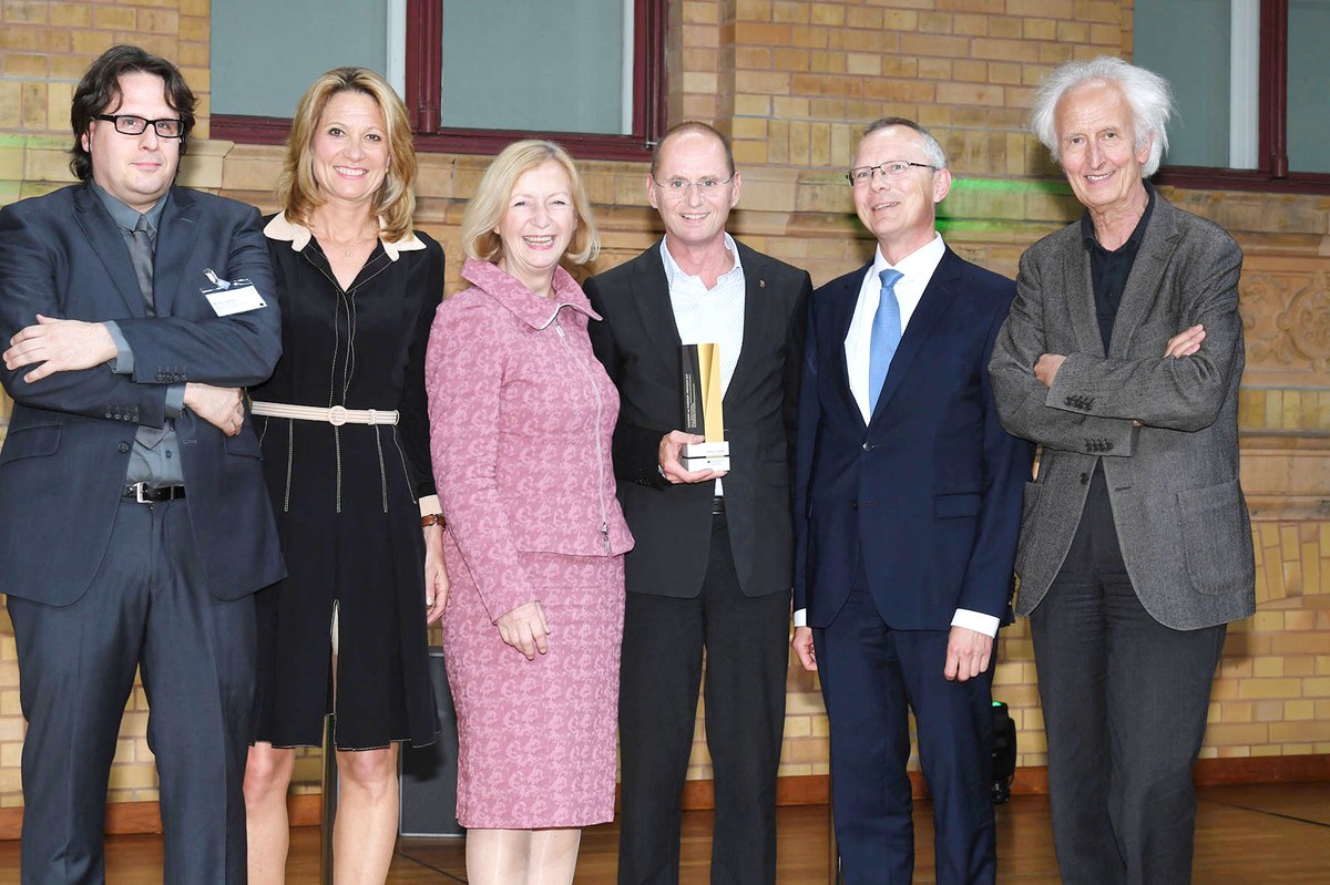 Gruppenbild mit Wolf B. Frommer