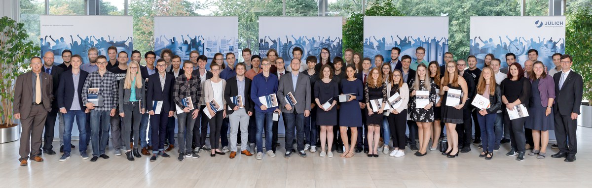 Gruppenbild in der Zentralbibliothek