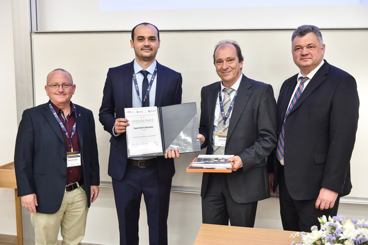 Gruppenbild mit Yasin Emre Durmus