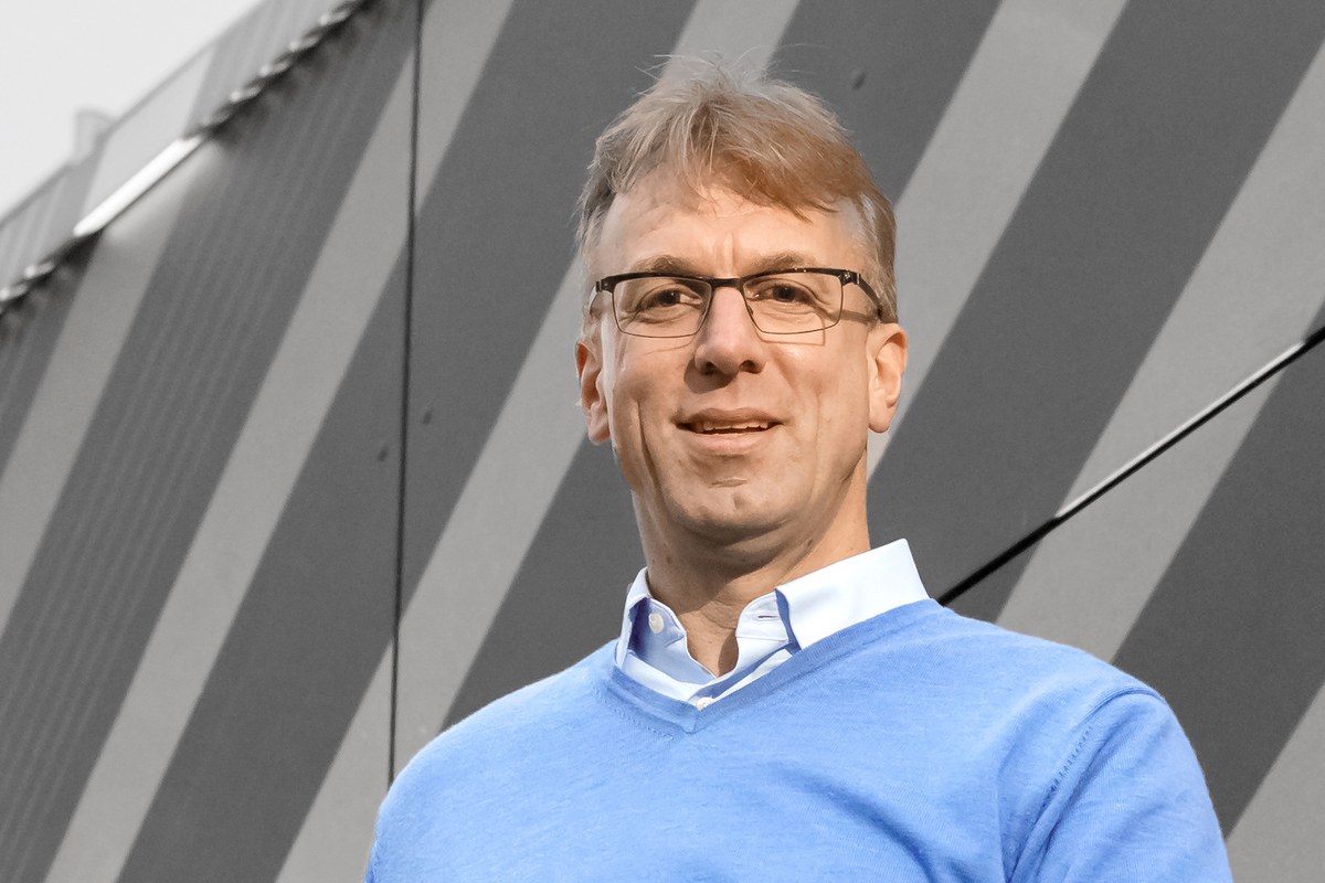 Simulationen auf Jülicher Superrechner finden neuen Ansatzpunkt für HIV-Therapien