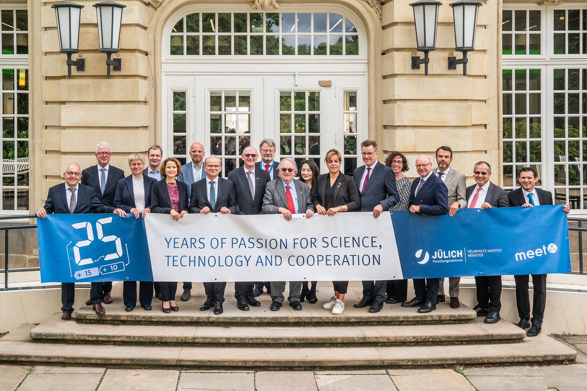 Doppeljubiläum: Helmholtz-Institut Münster und MEET feiern zehn und fünfzehn Jahre Batterieforschung
