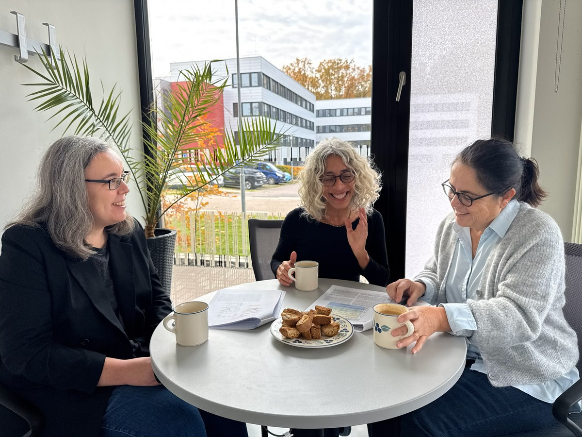 Neuer Einblick in die zelluläre Qualitätskontrolle: Jülicher Forscherinnen entschlüsseln Mechanismus an Calciumkanälen