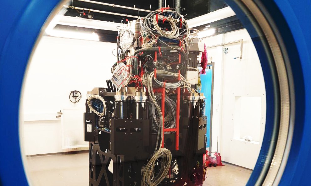 View of the base section of the new transmission electron microscope upon delivery