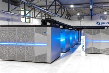 Supercomputer made in Jülich setzt neue Maßstäbe