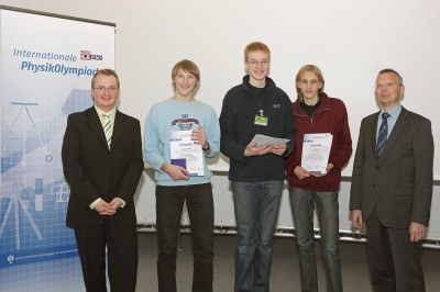762_PREV_physik_olymp_2010_001_jpg