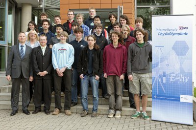 762_PREV_physik_olymp_2010_002_jpg
