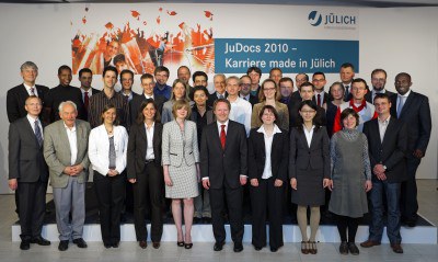 780_PREV_judocs_2010_001_jpg