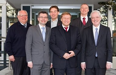 NRW-Wirtschaftsminister Harry Voigtsberger am Forschungszentrum Jülich