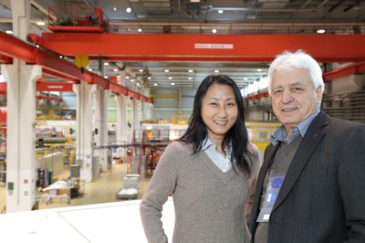 Prof. Mei Bai und Prof. Hans Ströher vom Jülicher Institut für Kernphysik (IKP)