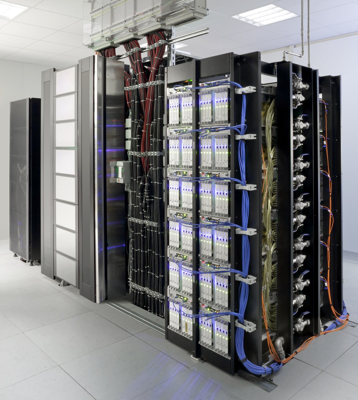 DEEP-System am Jülich Supercomputing Centre (JSC)