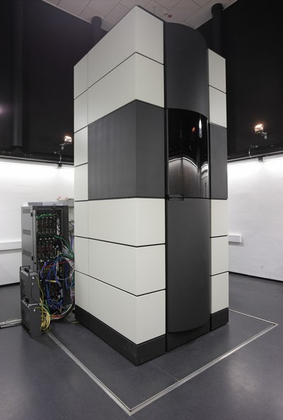 Elektronenmikroskop PICO am Ernst Ruska-Centrum