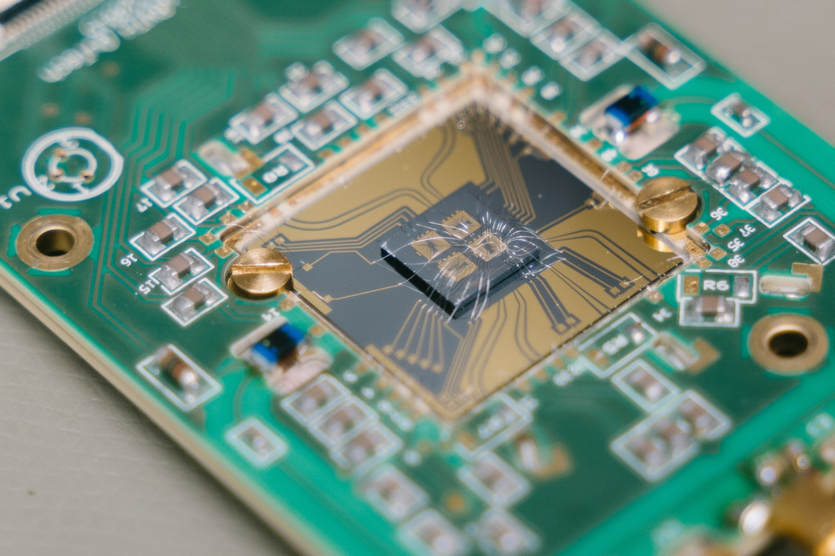Halbleiter-Quantenchip der JARA-Kooperation des Forschungszentrum Jülich und der RWTH Aachen