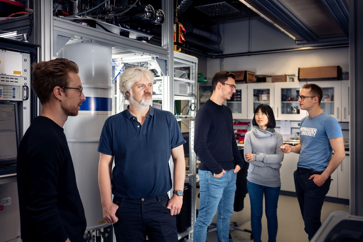 Arbeitsgruppe Prof. Dr. Hendrik Bluhm