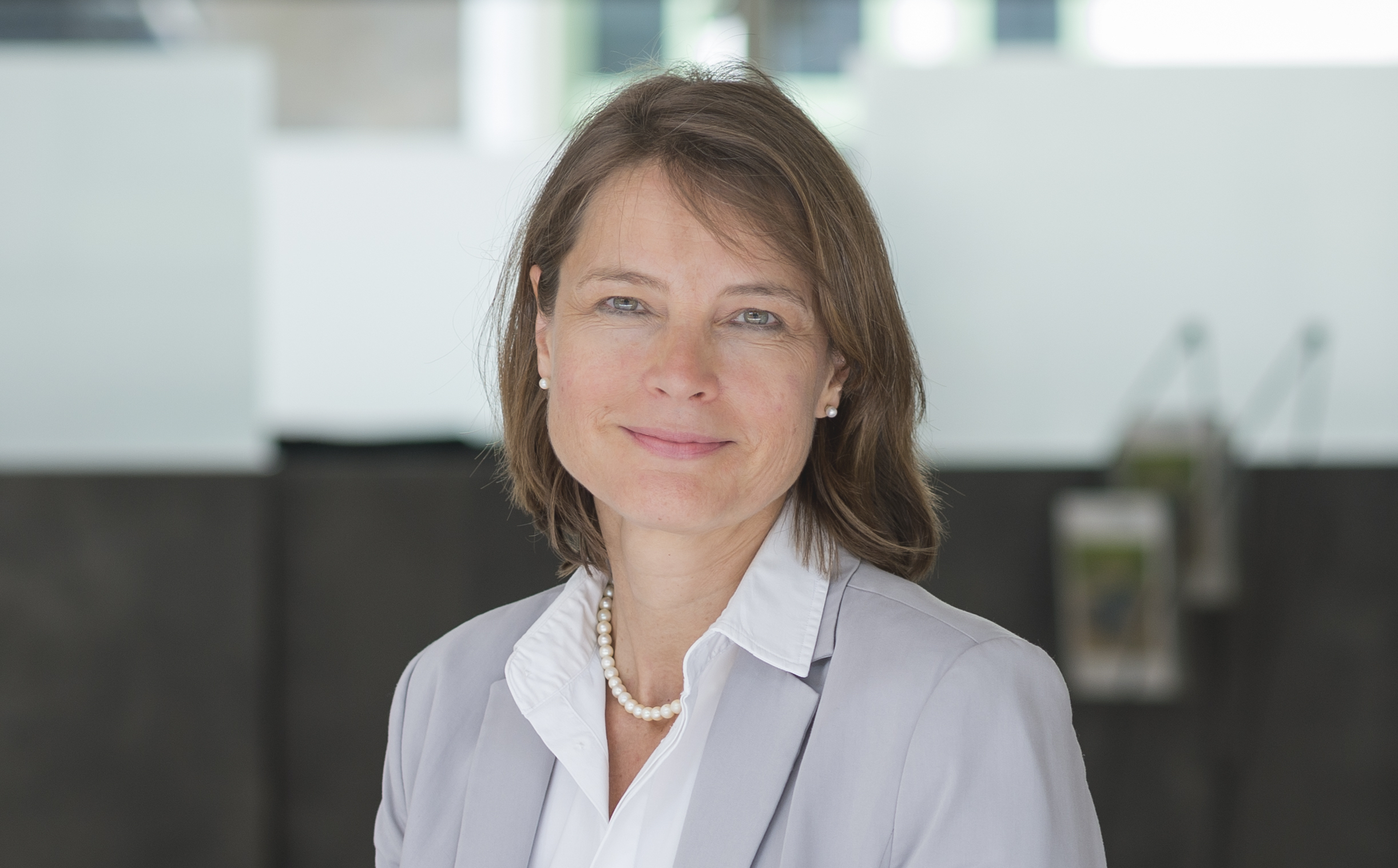 Dr. Astrid Lambrecht