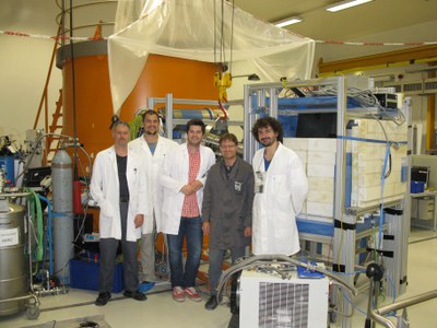 Zum ersten Mal kalte Neutronen mit Para-Wasserstoff