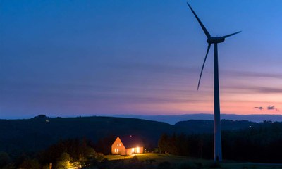 Firefly-Lone-wind-turbine-5_3.jpg
