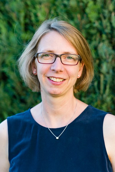 Prof. Julia Frunzke