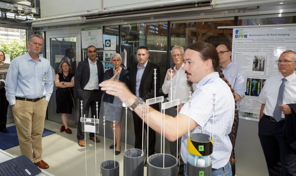 Vorführung im Institut