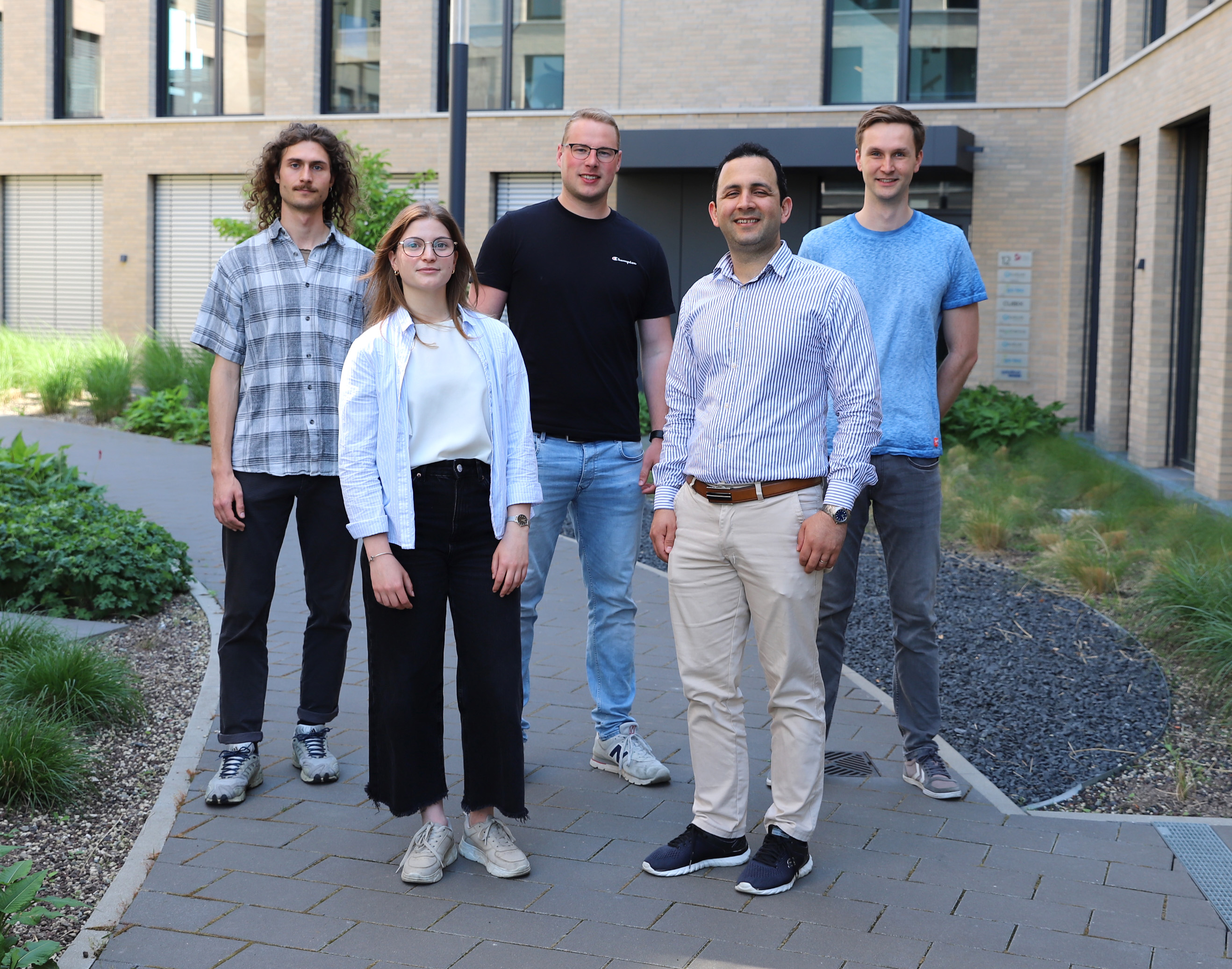 Spektroelektrochemie an Grenzflächen
