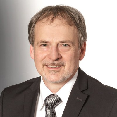 Prof. Ralf Peters