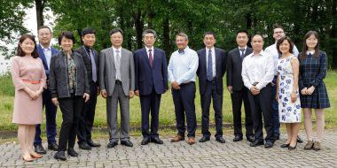 Chinesische Delegation besucht Fusionsforschung
