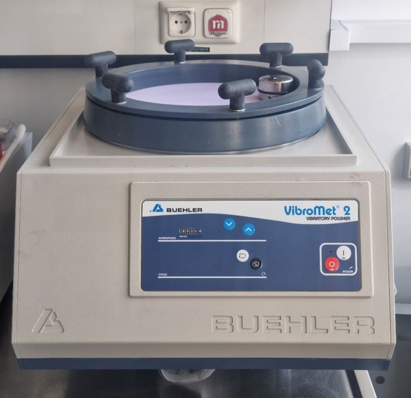 Einrichtungen zur Analytik