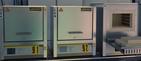 Laboreinrichtungen