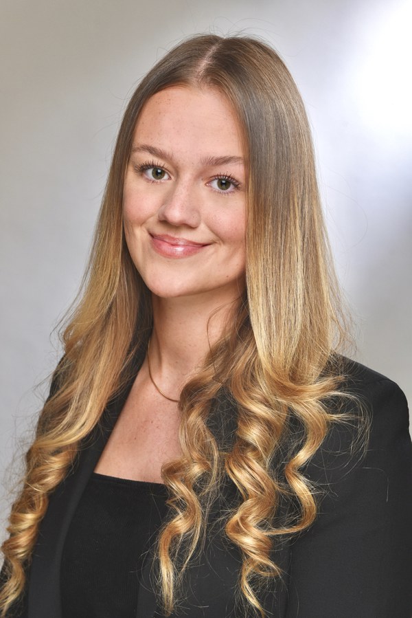 Laura Semsroth