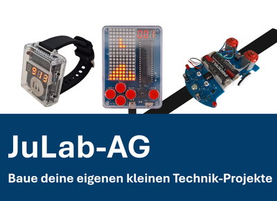 Drei elektronische Geräte mit Leuchtdioden und Knöpfen, die an Armbänder befestigt sind, vor einem blauen Hintergrund. (Mistral: Pixtral Large 2411, 2026-04-30)