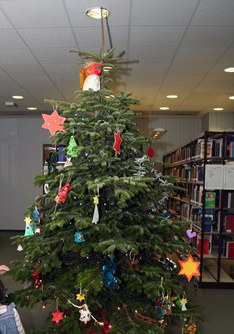 Weihnachtsbaum der Zentralbibliothek 2011