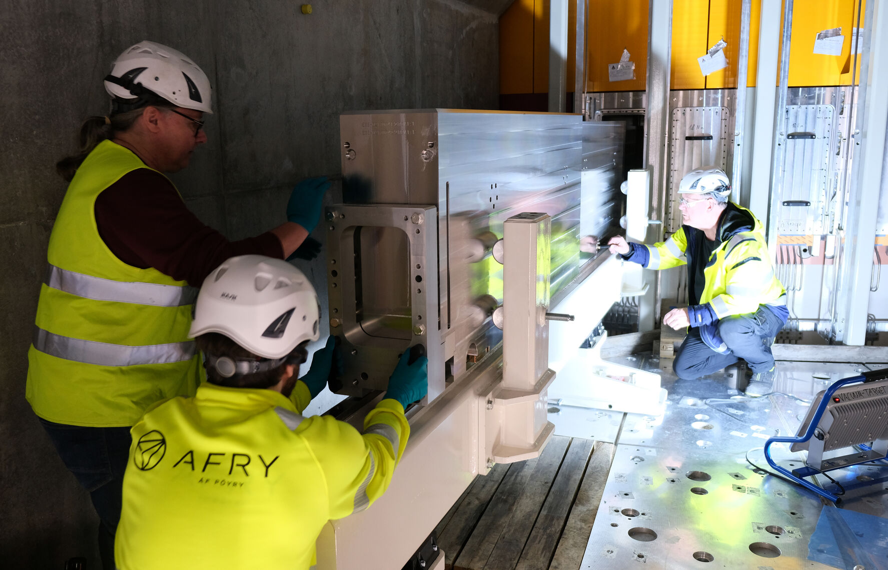Installation of Neutron Beam Port Inserts and Plugs under way