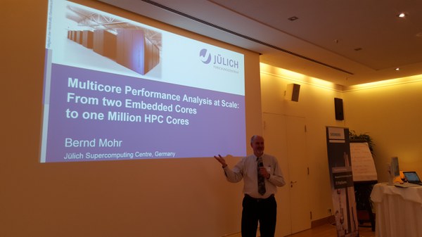 Me presenting at the Multicore@Siemens 2016 conference -- Picture by Siemens