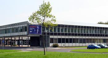 ZB_Gebauede_220.poster.jpeg