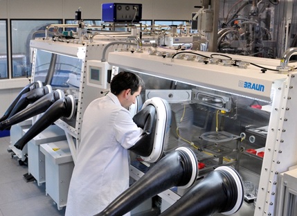 PVD_Gloveboxes_CS800ES.poster.jpeg