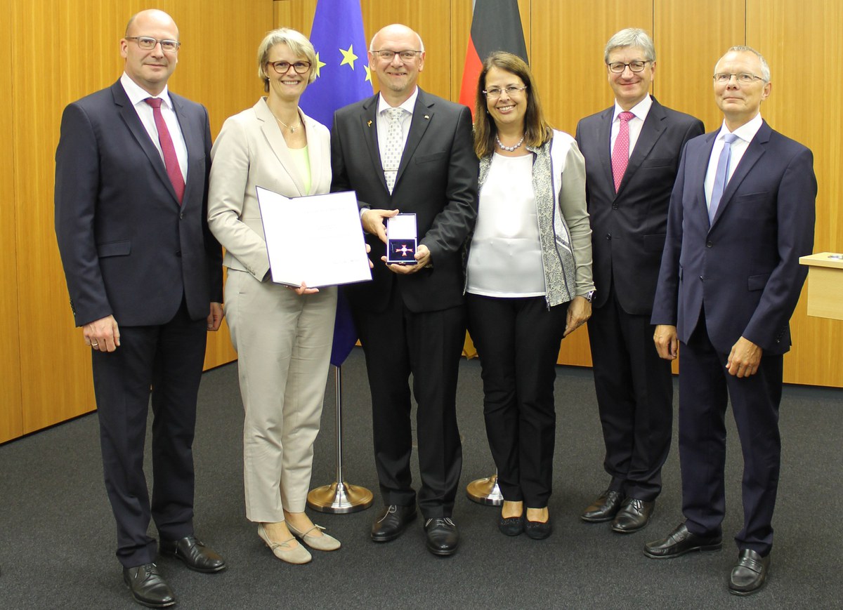Group picture from the award ceremony