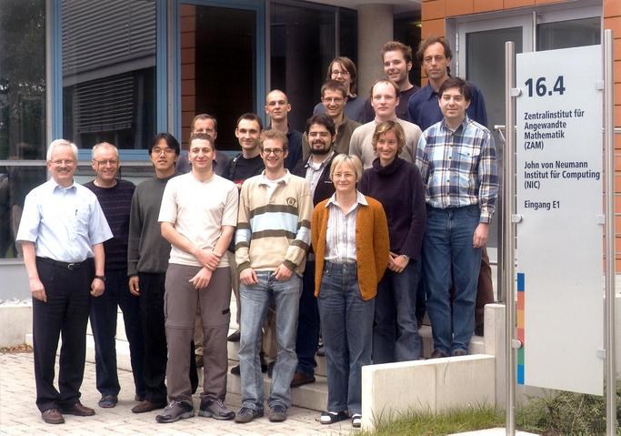 Guest students and trainees 2004 with some of their advisers