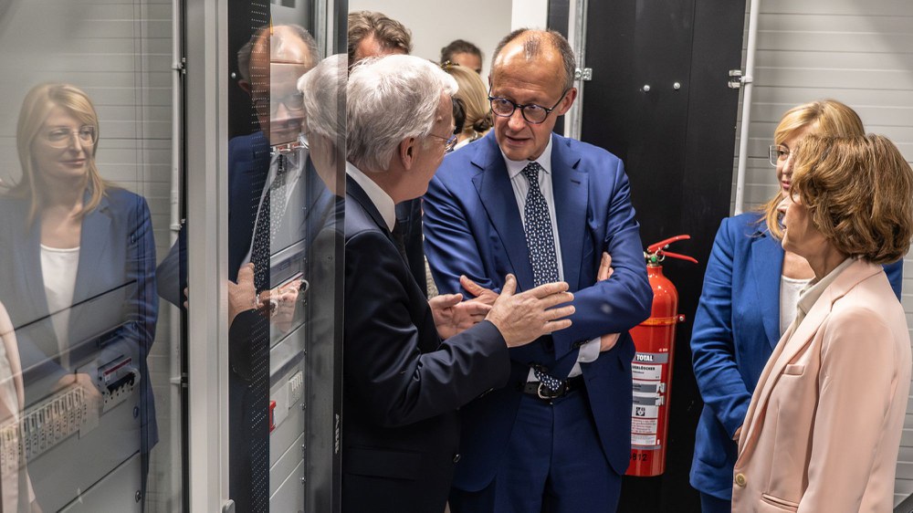 A long-awaited celebration: Supercomputer JUPITER symbolically put into operation