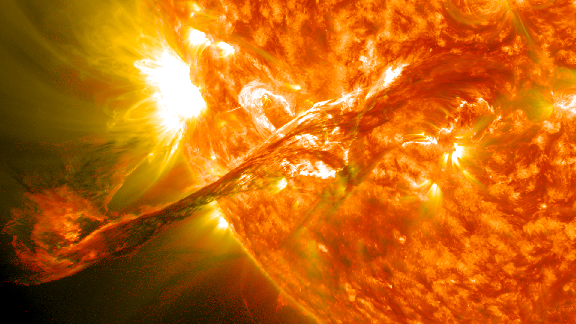Fusionsreaktor Sonne (Koronaler Massenauswurf auf der Sonne, August 2012)