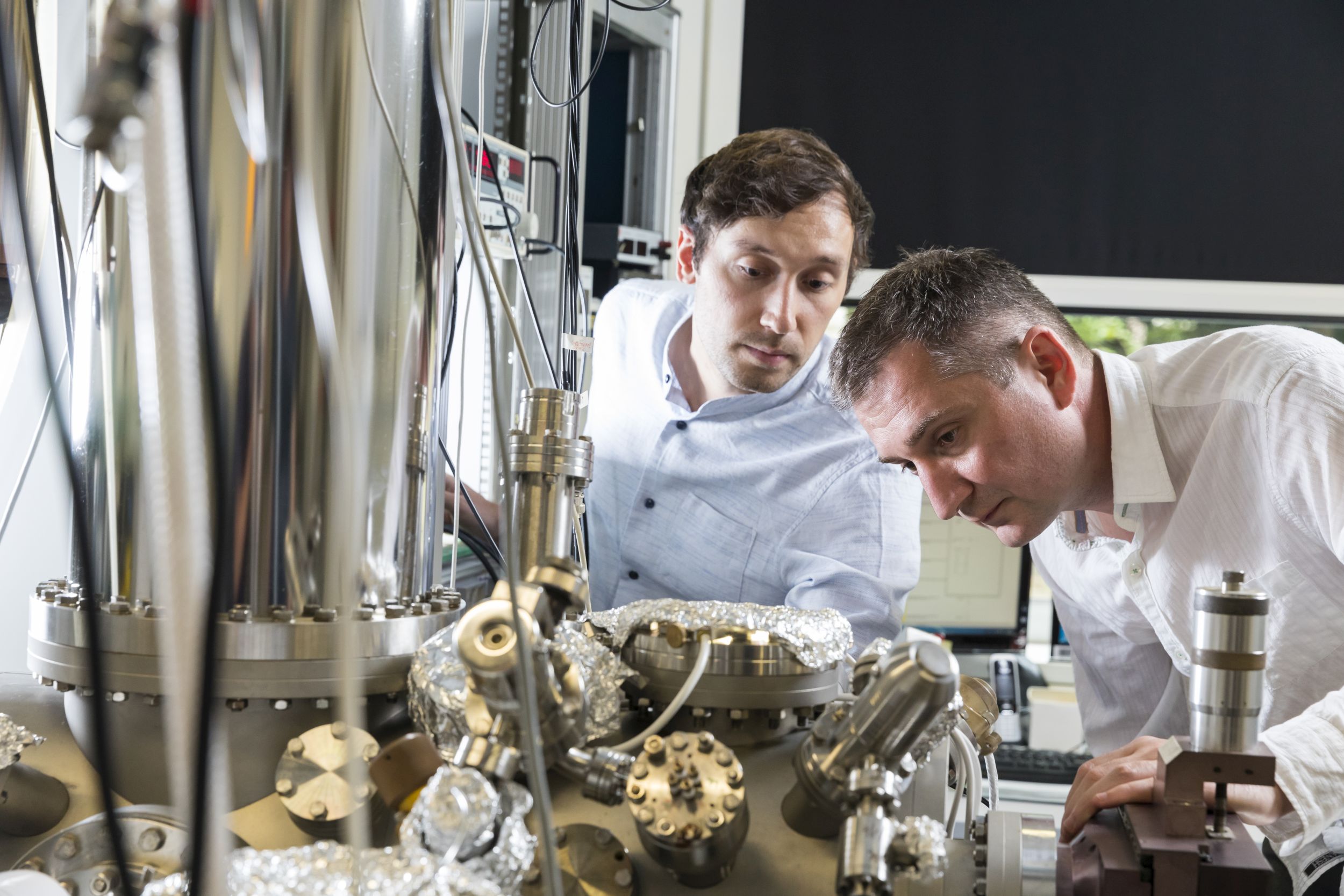 Dr. Taner Esat und Dr. Ruslan Temirov