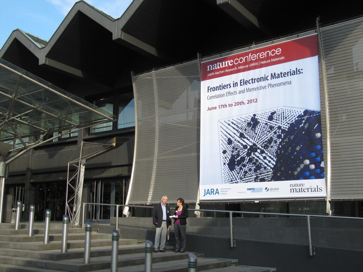 NatureConf2012_jpg