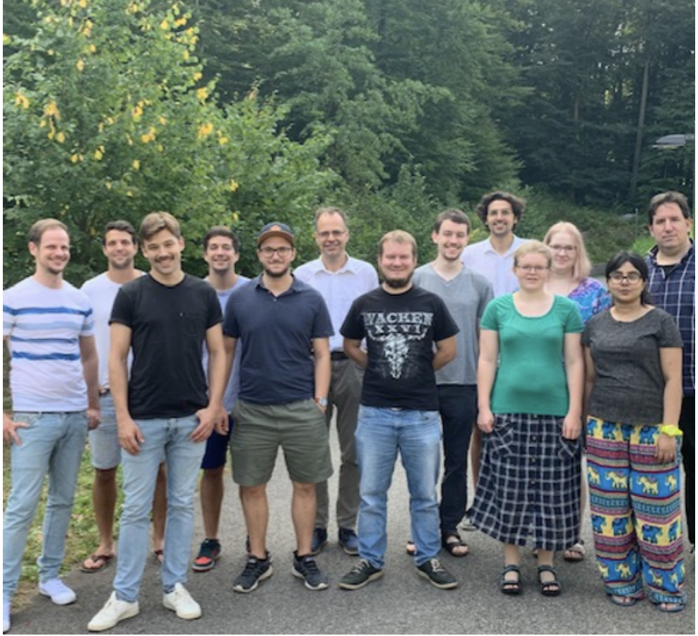 Institute for Quantum Computing Analytics (PGI-12)