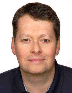 Nils Lakomek