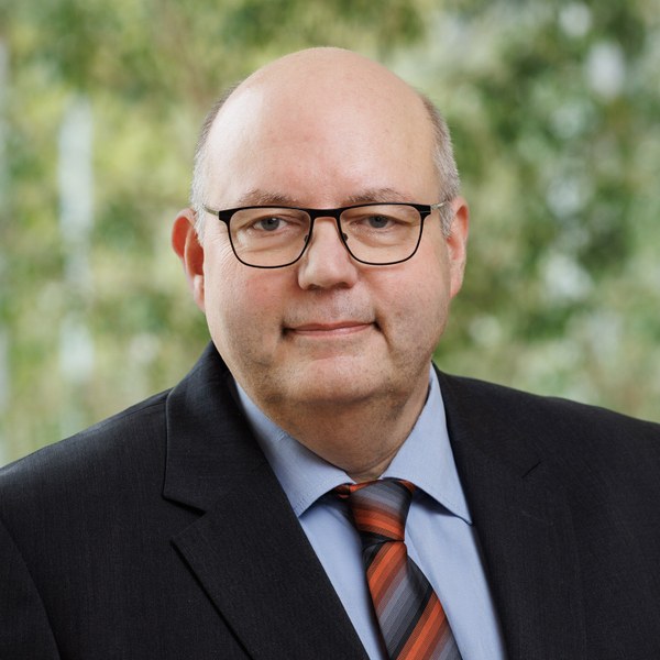 Roland Peters