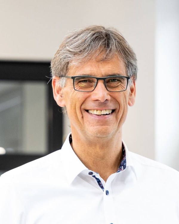 Wolfgang Speier