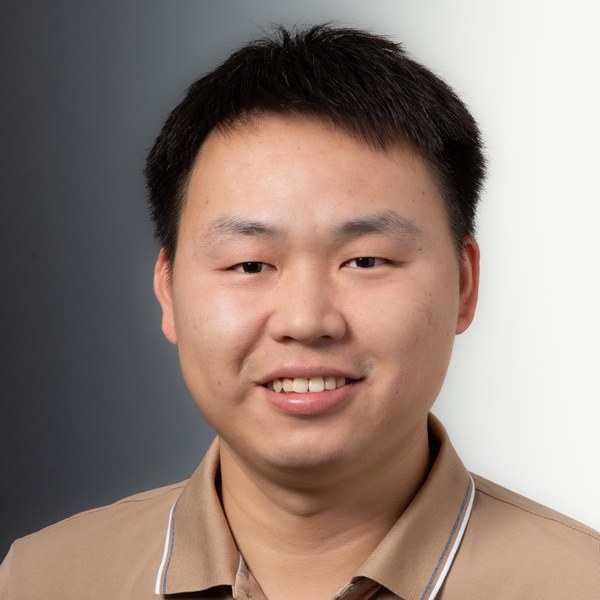 Weiqiang Tang